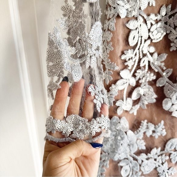 Dress the Population Grace Lace Sequin Mini Dress - Picture 9 of 10